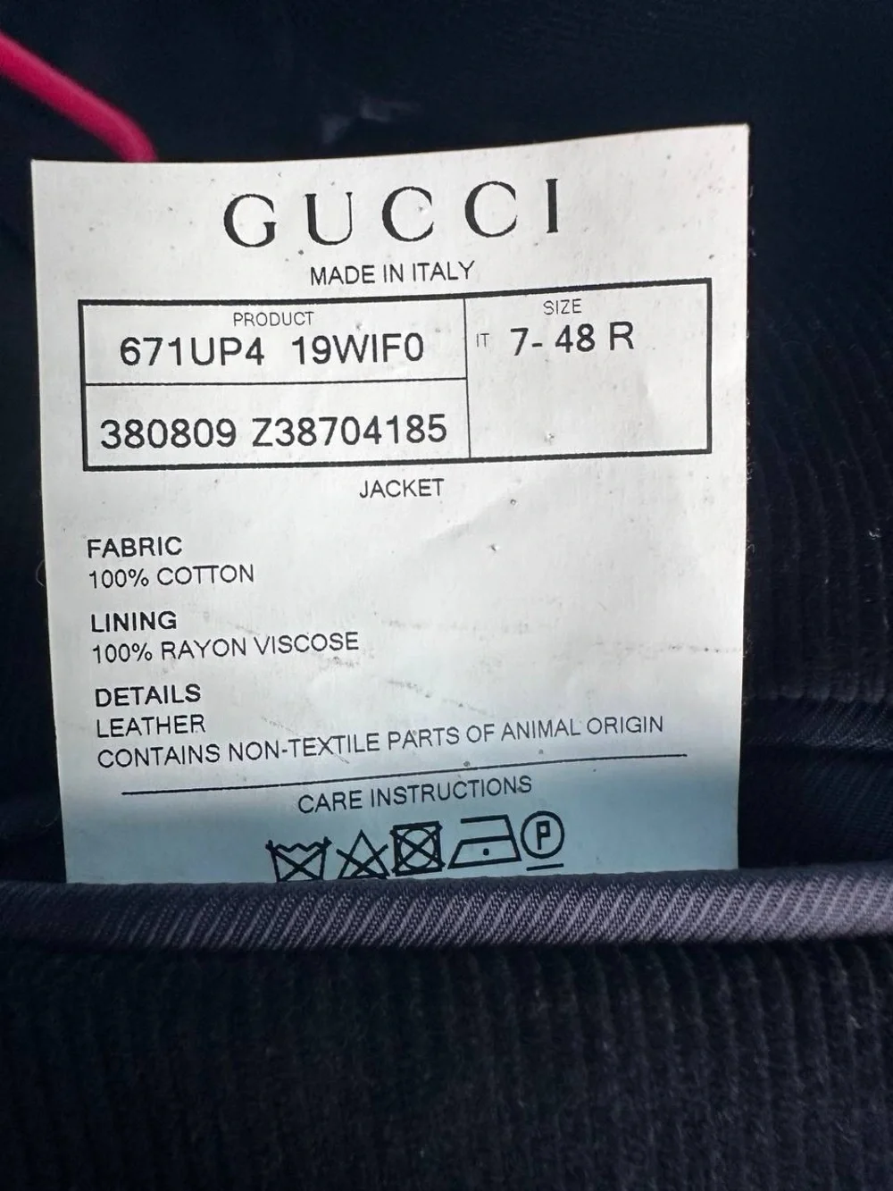 Gucci Single-Breasted Velvet Blazer in Navy Blue Cotton